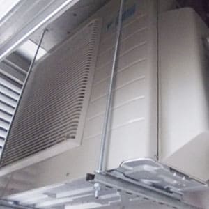 Внешний блок мульти сплит системы Daikin 3MXS68 с установкой на шпильки Внешний блок мульти сплит системы Daikin 3MXS68 с установкой на шпильки