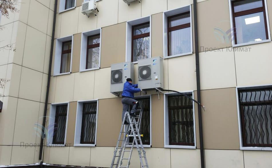 Наружный блок кондиционера 16квт лессар. Кронштейн для кондиционера на вентфасад. Крепеж кондиционера на вентилируемый фасад. Кондиционеры на вентилируемом фасаде. Кондиционеры на вентилируемом фасаде.